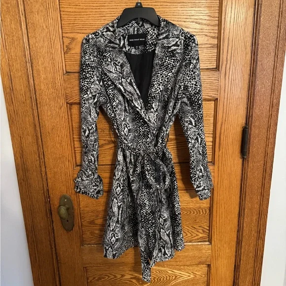 Who What Wear Snakeskin Print Trench Coat - Picture 1 of 5